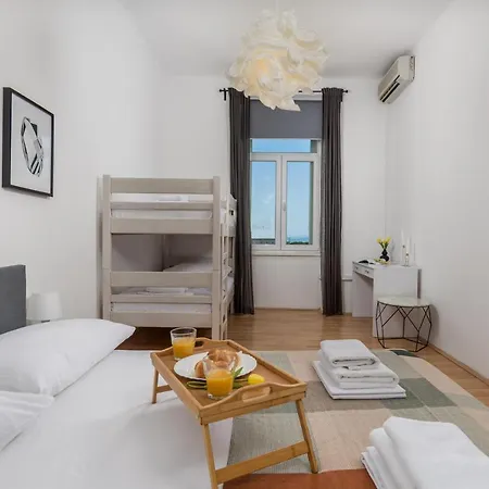 Step To The Sea Apartment Rijeka Exterior photo